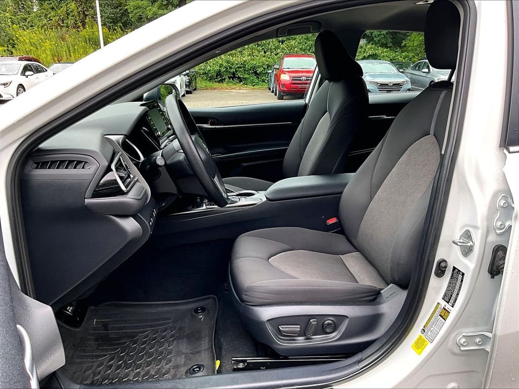 Used 2024 White Toyota LE image 10
