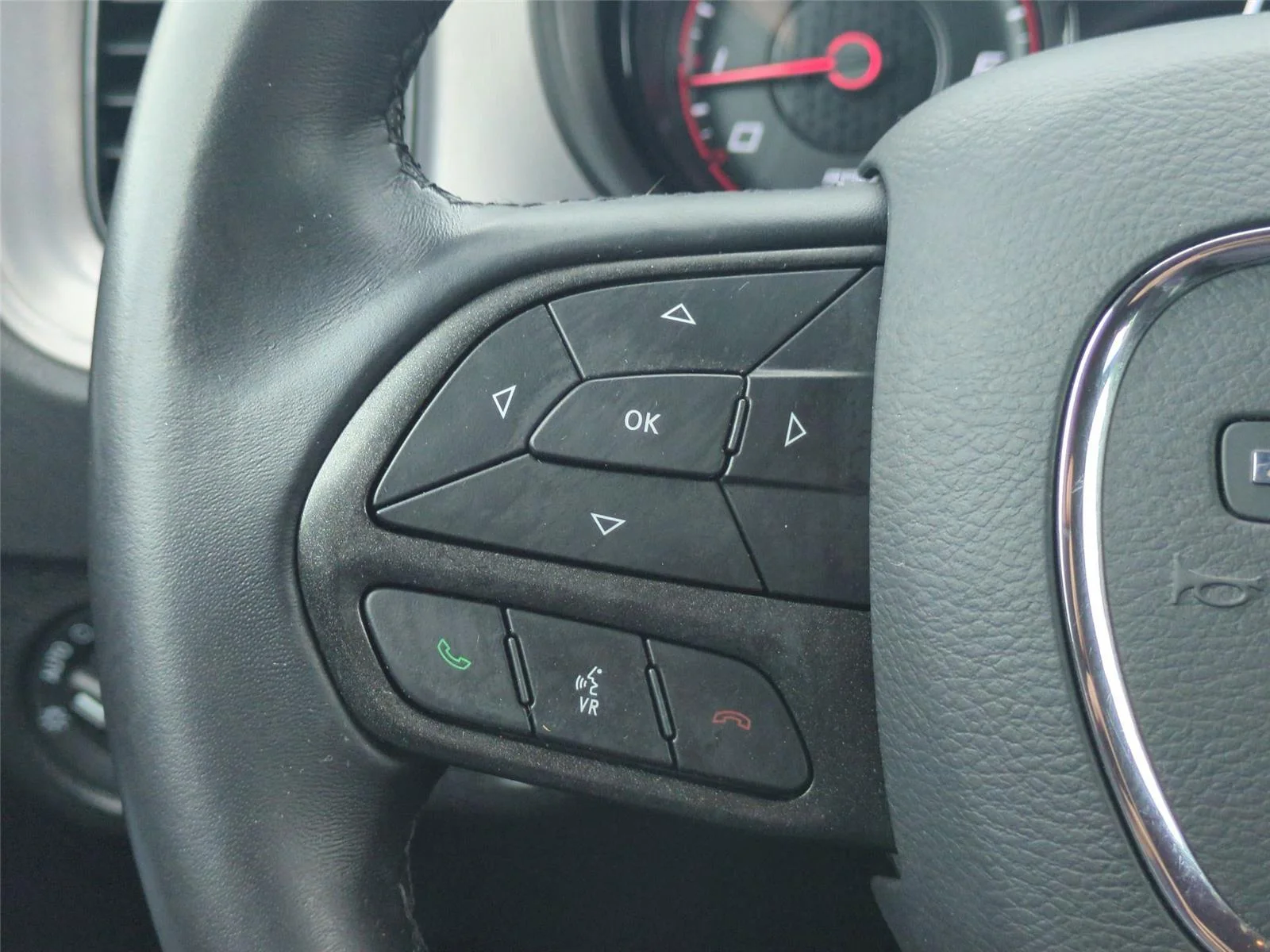 Used 2023 Sublime Metallic Clearcoat Dodge SXT image 20