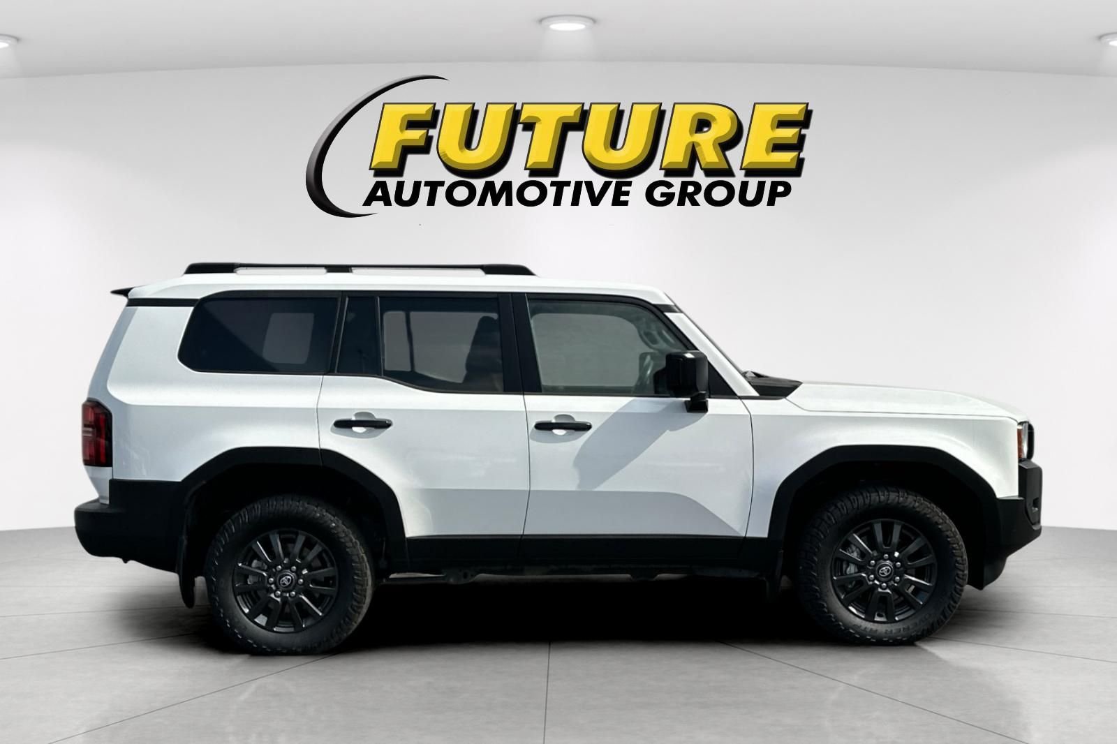Used 2024 White Toyota 1958 image 3
