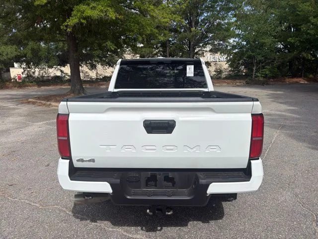 Used 2025 White Toyota SR5 image 4