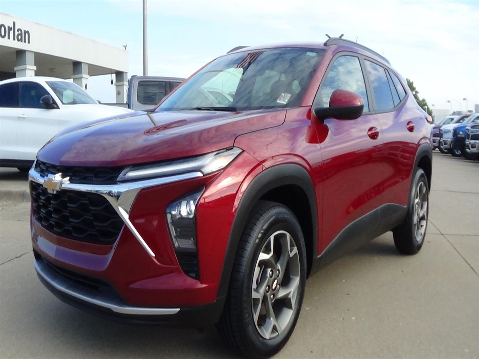 Used 2025 Crimson Metallic (gfm) Chevrolet LT image 2
