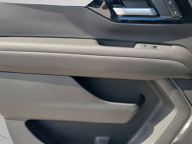 New 2026 Black Chevrolet LT image 19