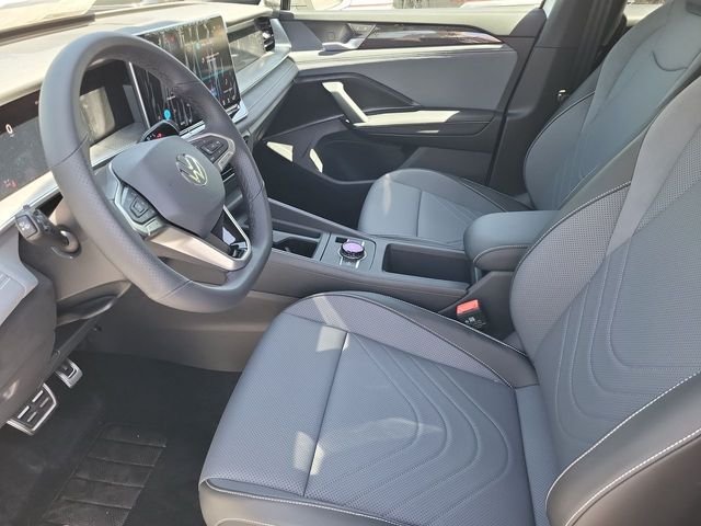 New 2026 White/off-white Volkswagen 2.0T SE R-Line Black image 11