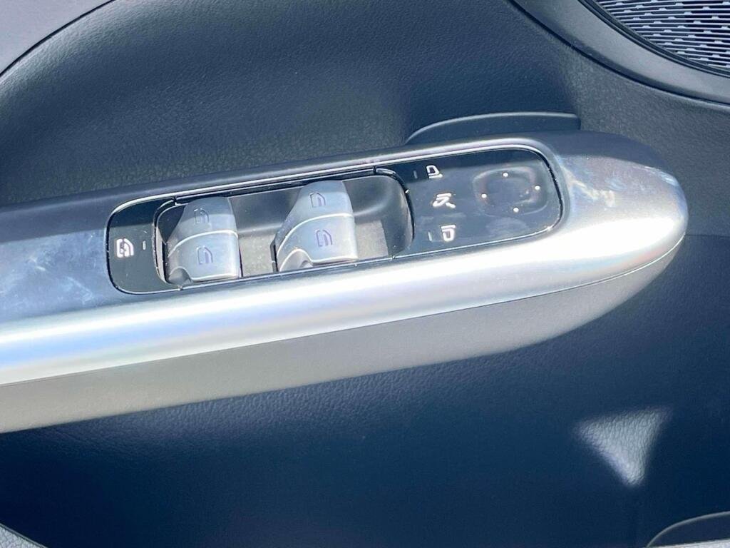 New 2026 Polar White Mercedes-Benz C 300 image 32