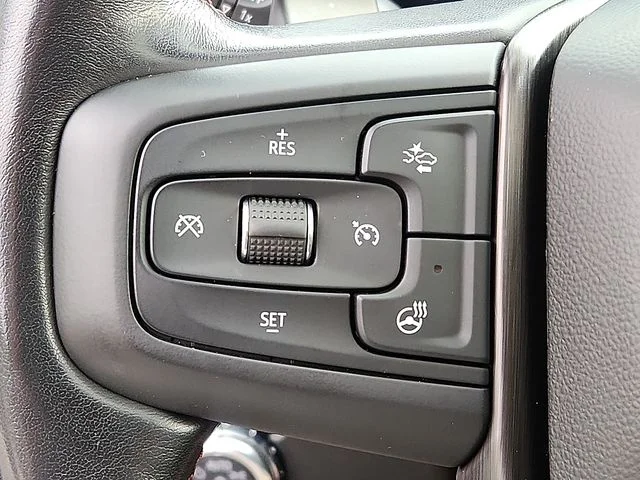 Used 2022 Black GMC AT4X image 21