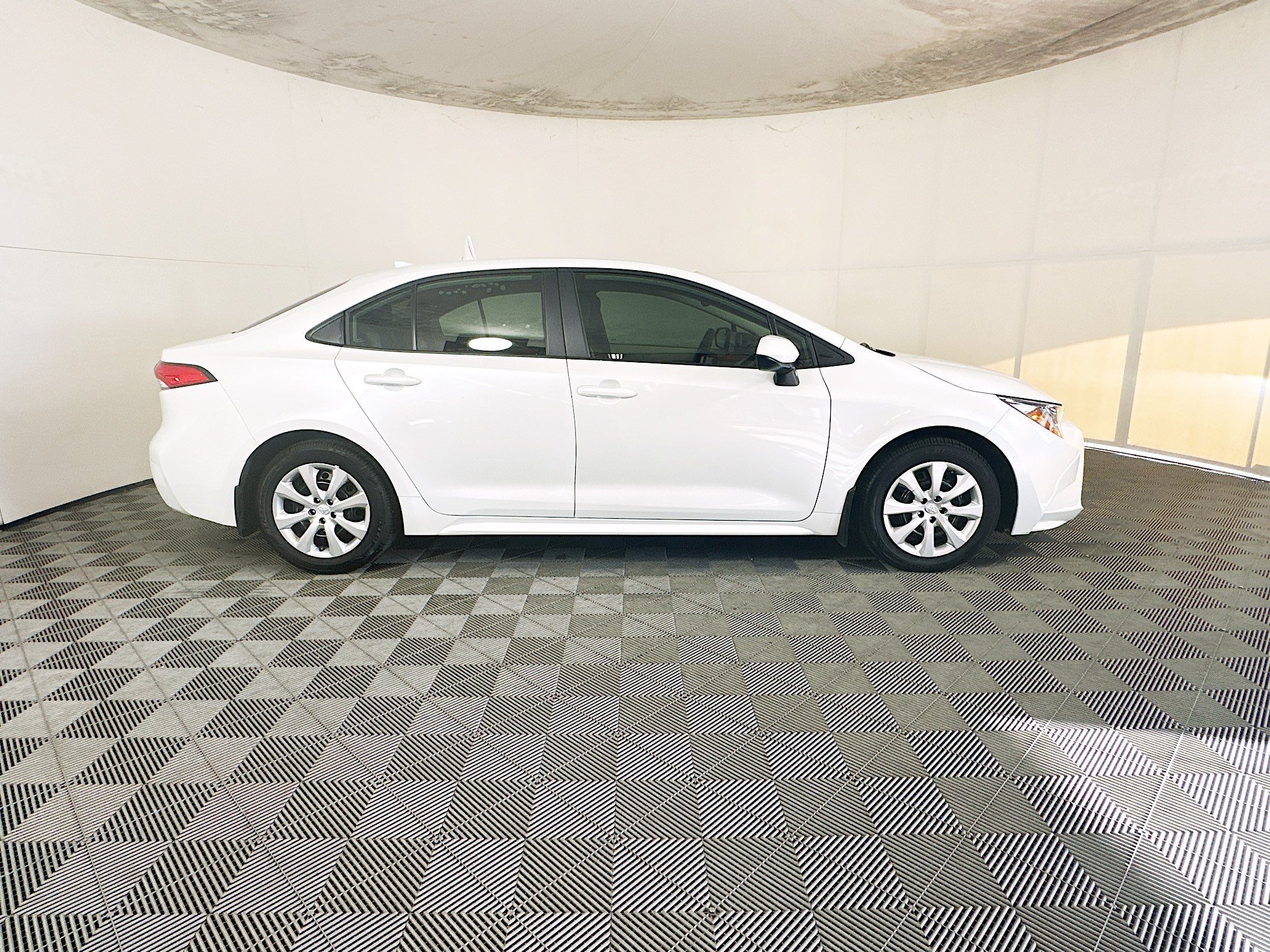 Certified Used 2025 Pearl Toyota LE image 2