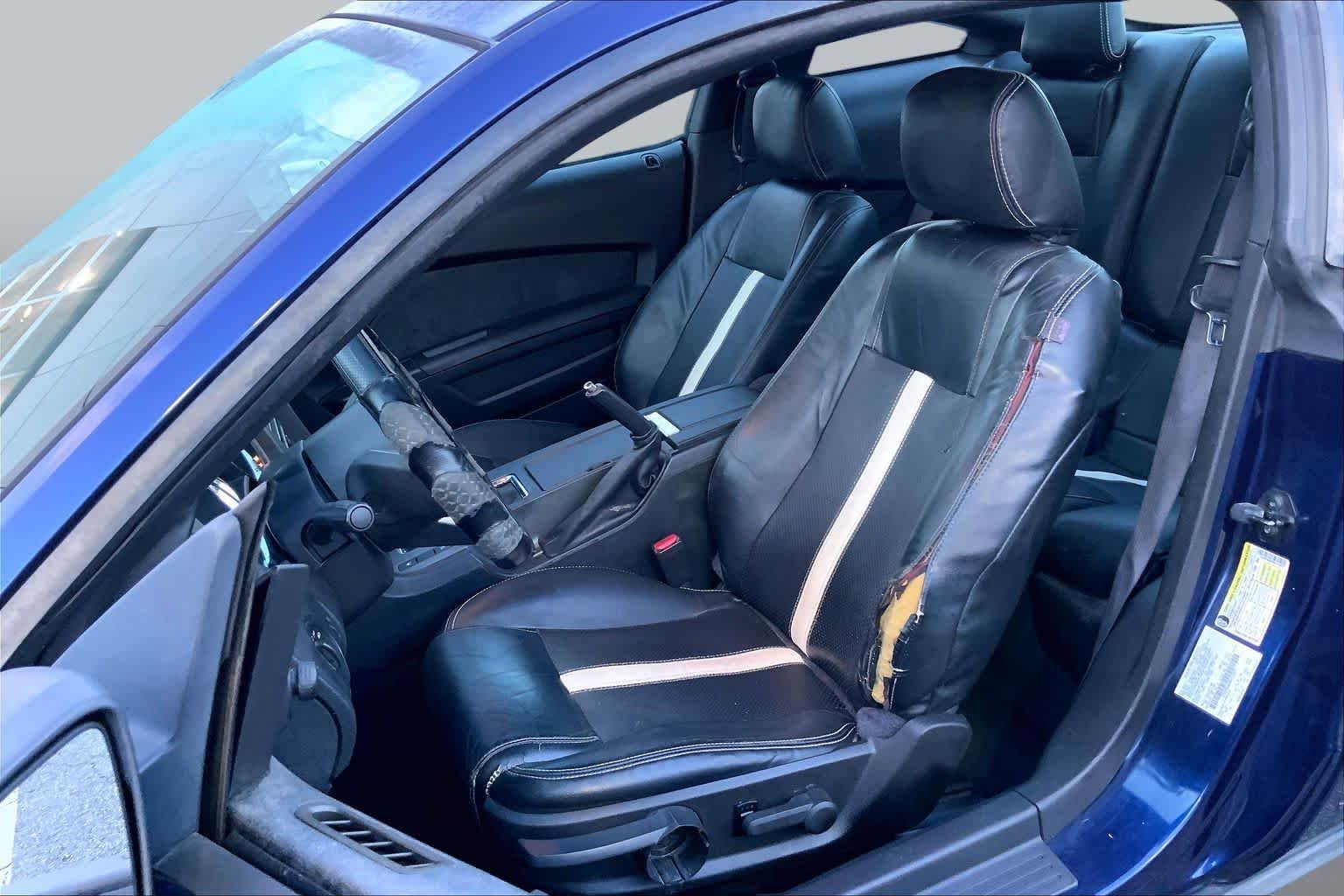 Used 2011 Kona Blue Metallic Ford V6 image 6