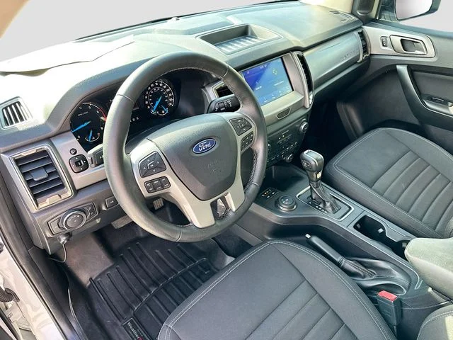 Used 2020 White Ford XLT image 9