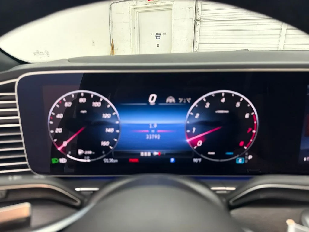 Certified Used 2024 White Mercedes-Benz GLE 450 image 17