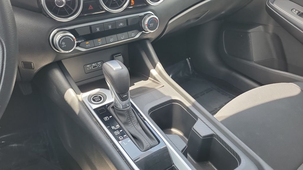2023 Nissan Sentra SV - Photo 14