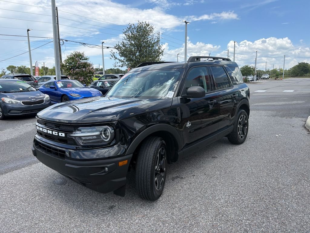 Used 2023 Black Ford Outer Banks image 3