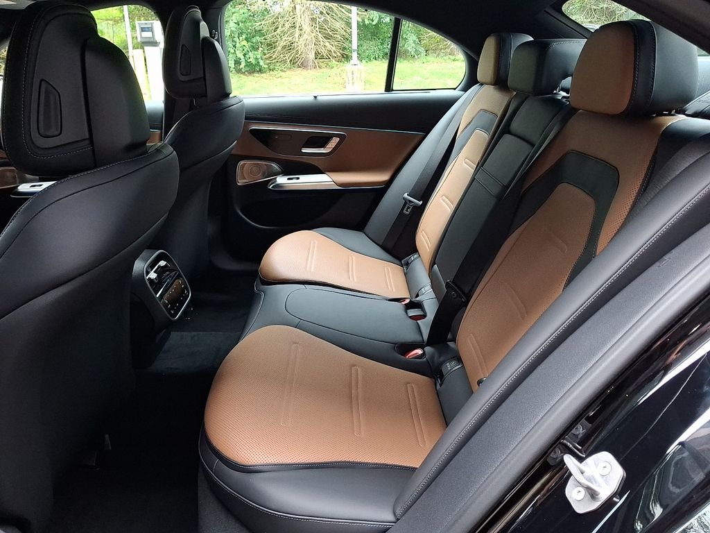 2027 Mercedes-Benz AMG® E 53 Hybrid Sedan AWD 4MATIC® photo 10