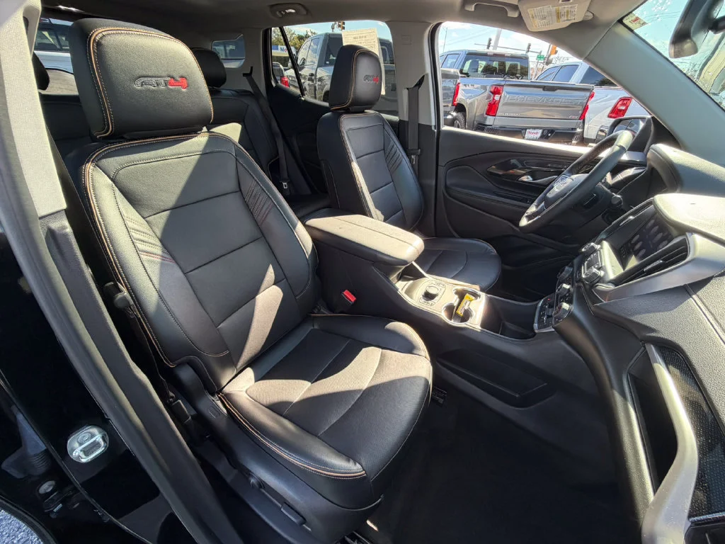 2023 GMC Terrain AT4 - Photo 18