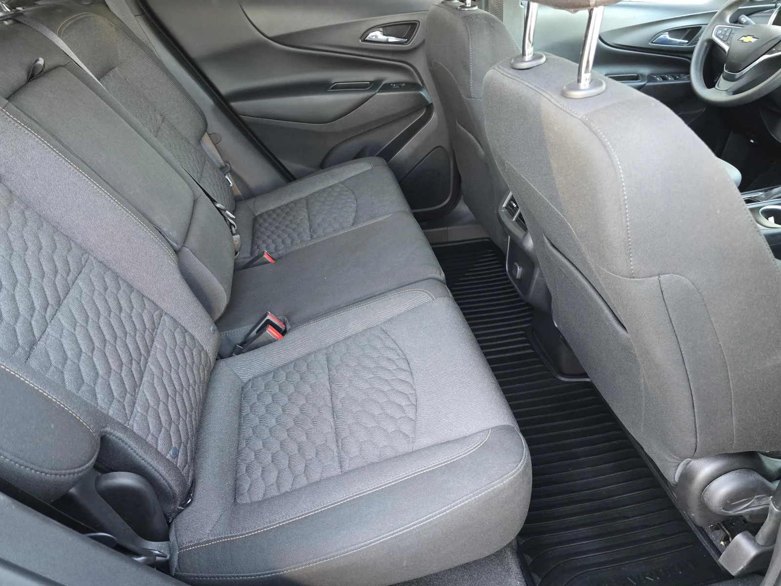 Used 2018 PEPPERDUST METALLIC Chevrolet LT image 21