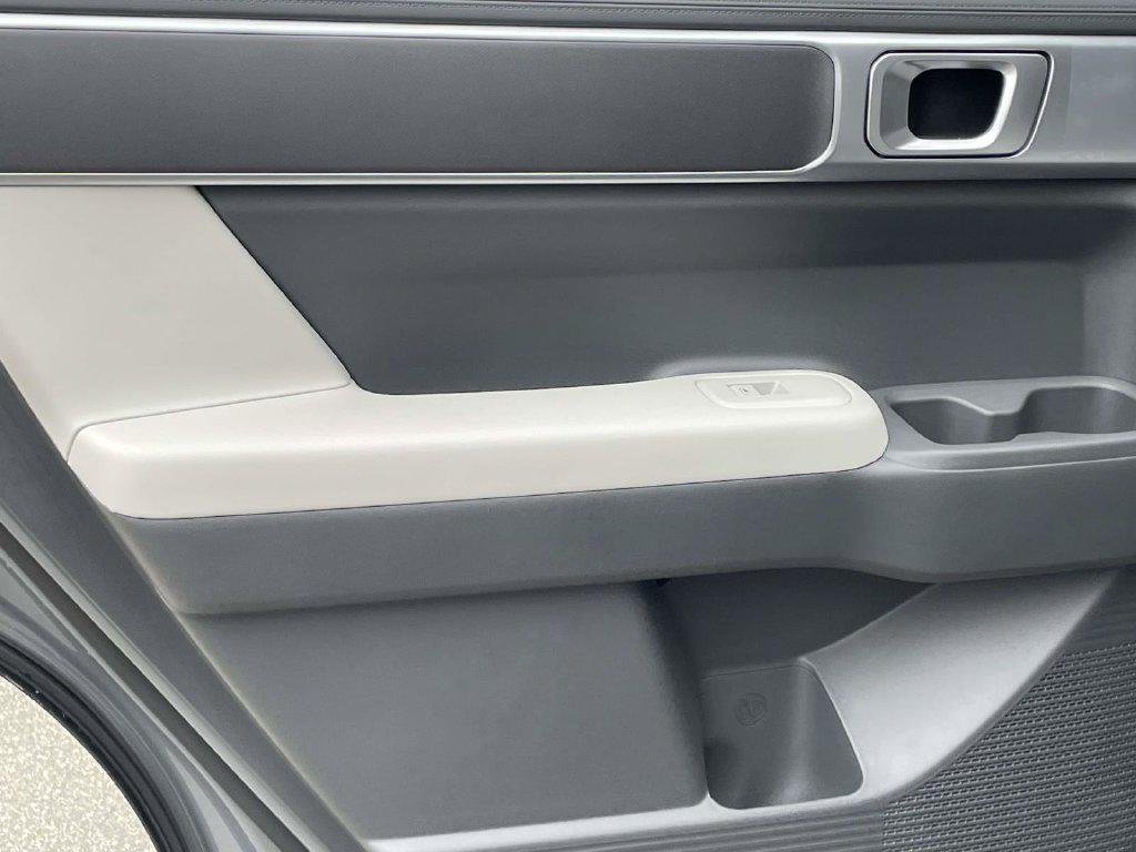 New 2027 Gray Hyundai SE FWD image 10