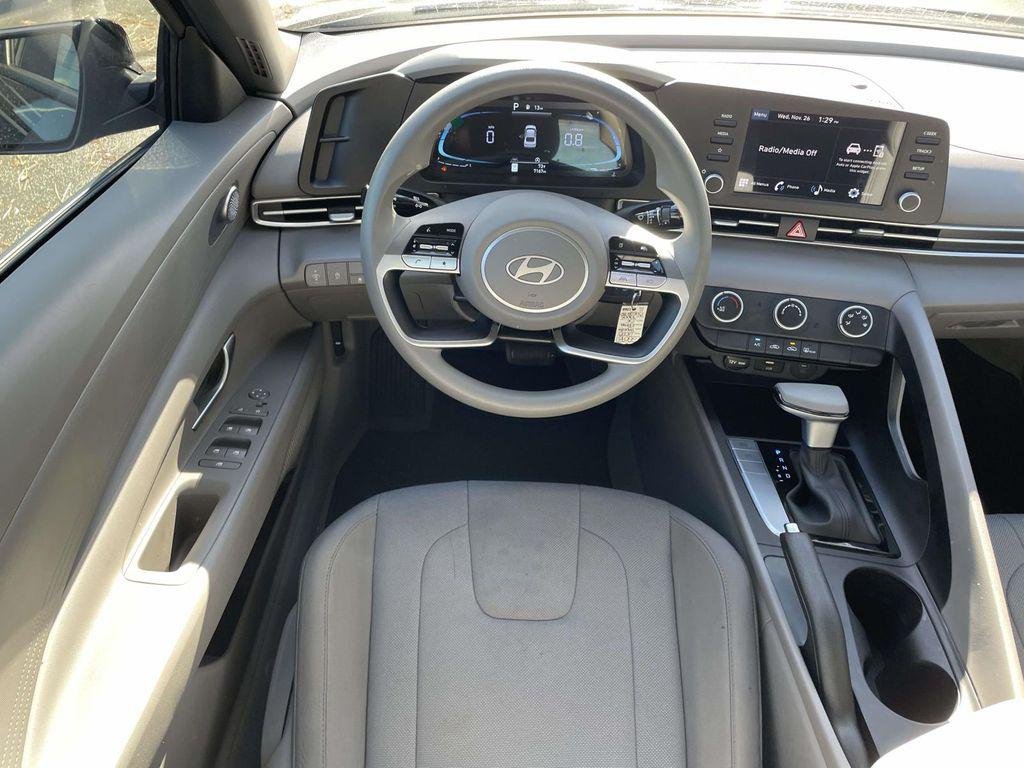 New 2025 Black Hyundai SE image 11