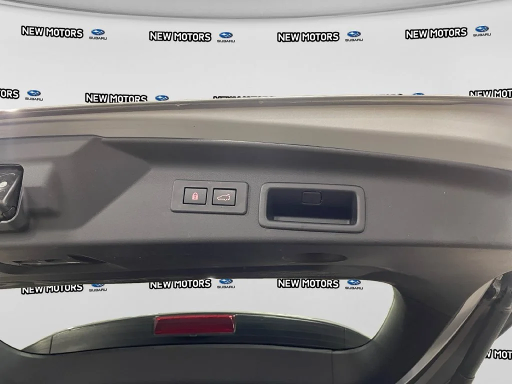 Used 2025 Ice Silver Metallic Subaru Premium image 17