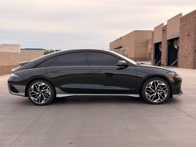 Used 2023 Green Hyundai Limited image 6