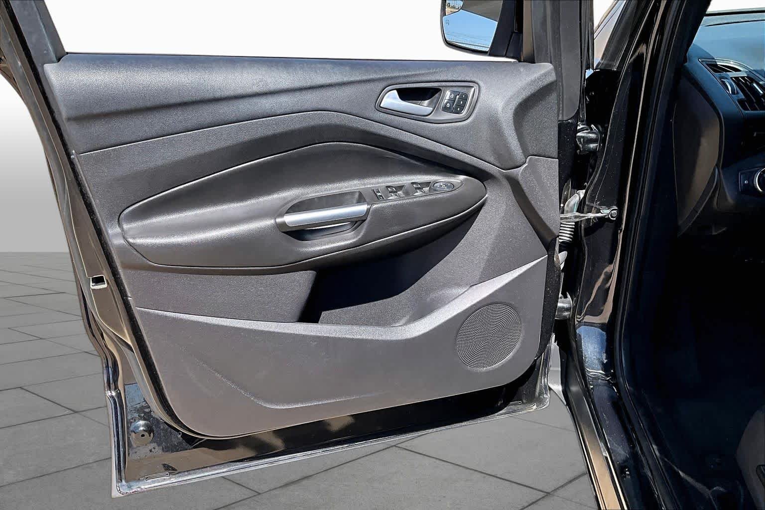 Used 2014 Tuxedo Black Ford Titanium image 24