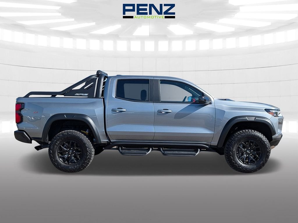 Used 2025 Gray Chevrolet ZR2 image 8