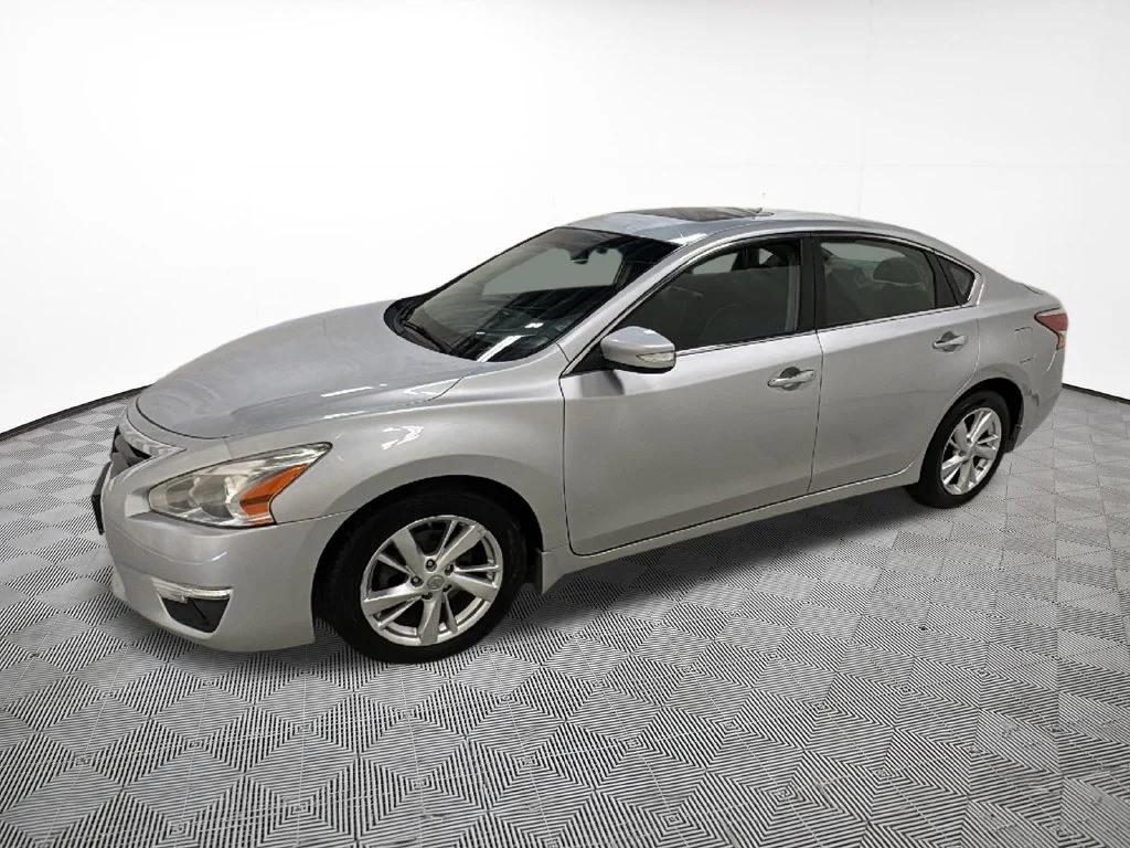 Used 2013 Nissan Altima Sedan SL with VIN 1N4AL3AP0DN537314 for sale in Eau Claire, WI