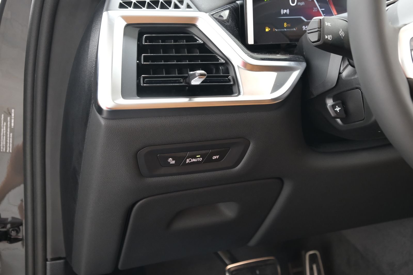 New 2026 Dravit Grey Metallic BMW xDrive40i image 45