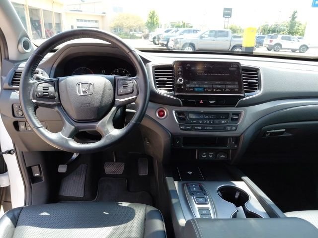 Used 2024 White Honda RTL image 29
