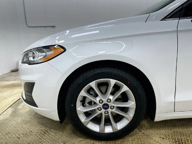 Used 2020 White Ford SE image 27