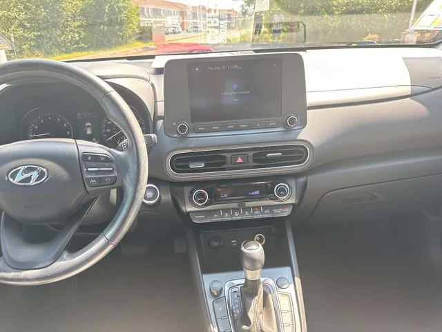 Used 2022 Silver Hyundai SEL image 18