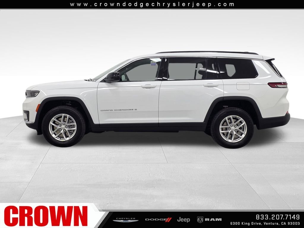 New 2026 Bright White Clear-Coat Exterior Paint Jeep  image 8