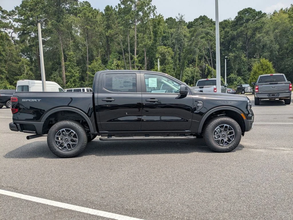 New 2026 Shadow Black Ford XLT image 3