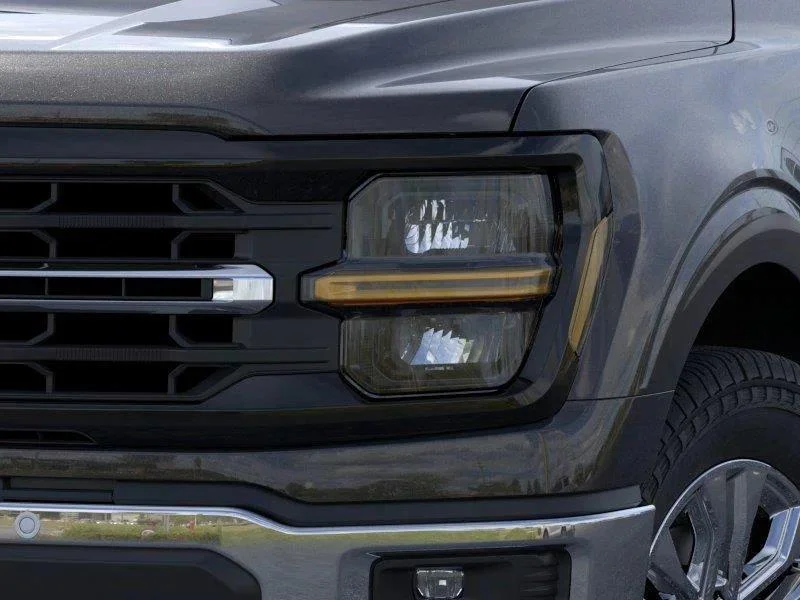 New 2026 Agate Black Ford XLT image 10
