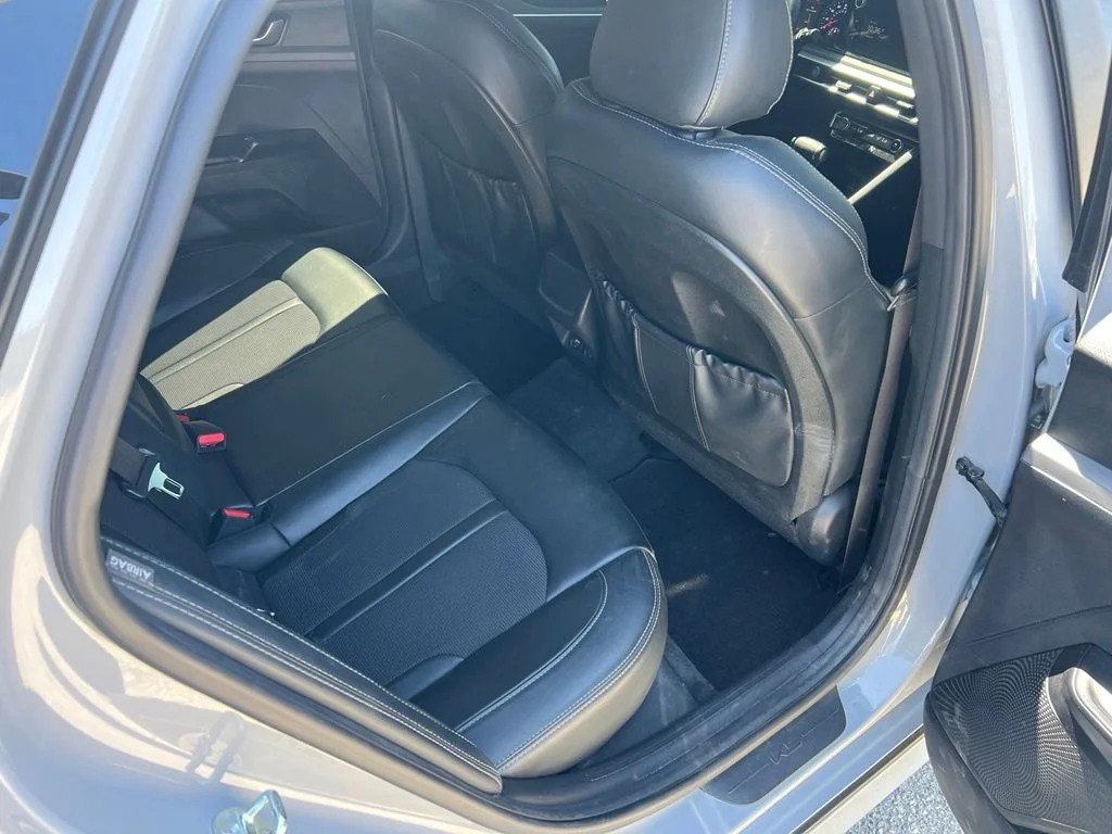 Used 2023 Wolf Gray Kia GT-Line image 23