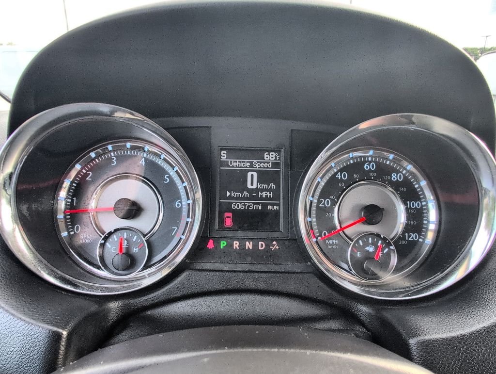 Used 2012 Gray Chrysler Touring-L image 7