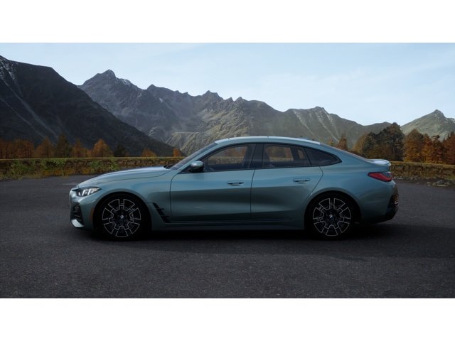 New 2026 Cape York Green Metallic BMW 430i xDrive image 4