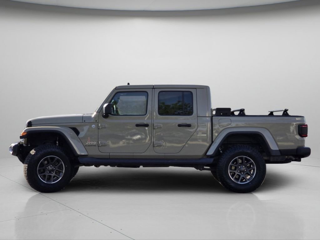 2020 Jeep Gladiator Overland - Photo 18