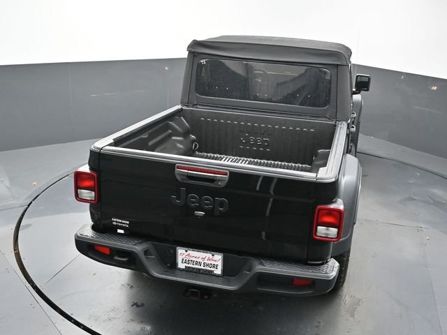 Used 2022 Black Jeep Sport image 38