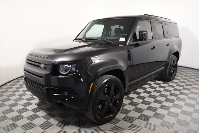 2026 Land Rover Defender 130 V8