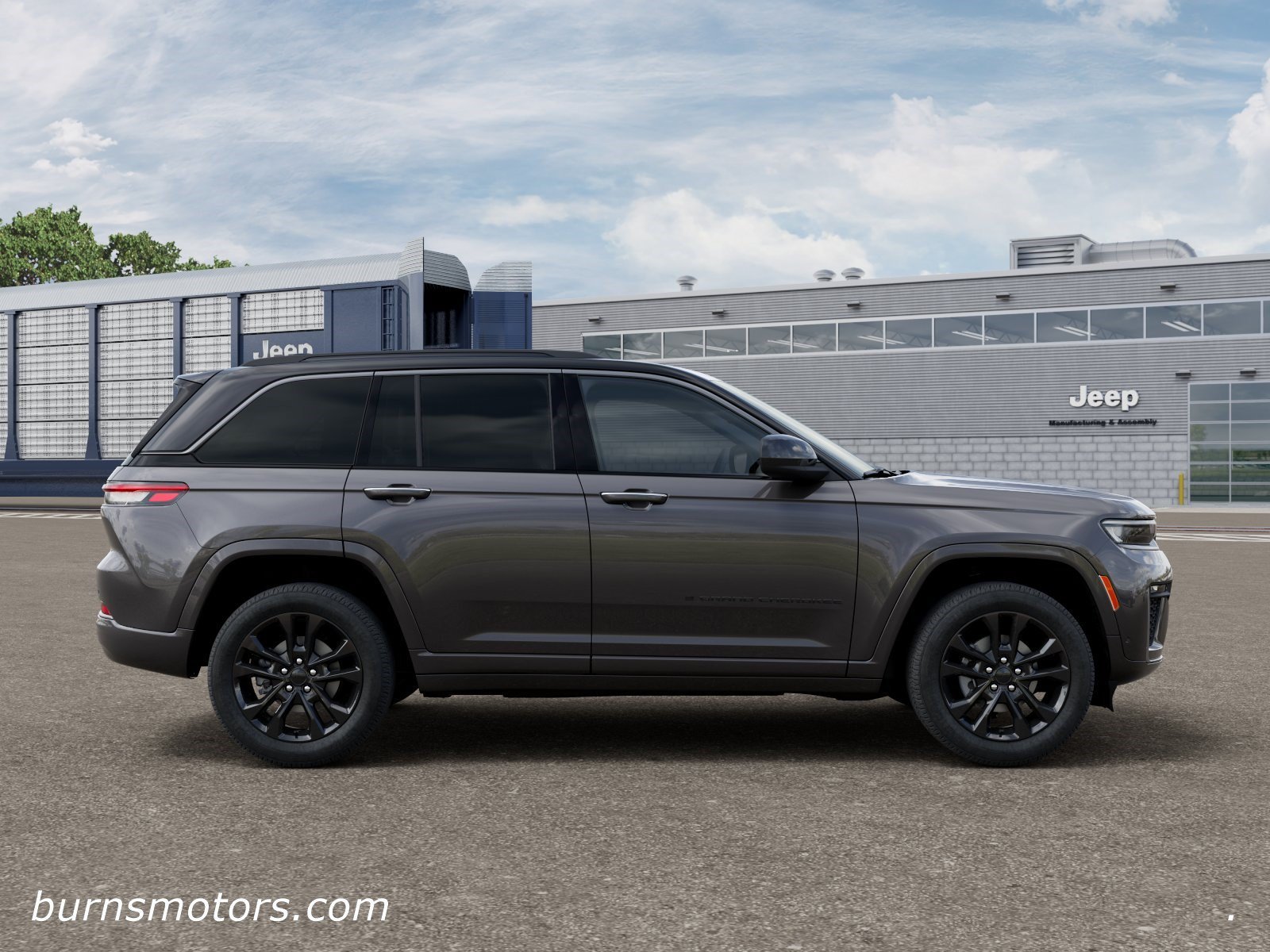 New 2026 Baltic Gray Metallic Clear-Coat Exterior Paint Jeep Limited Reserve BLACKOUT image 21