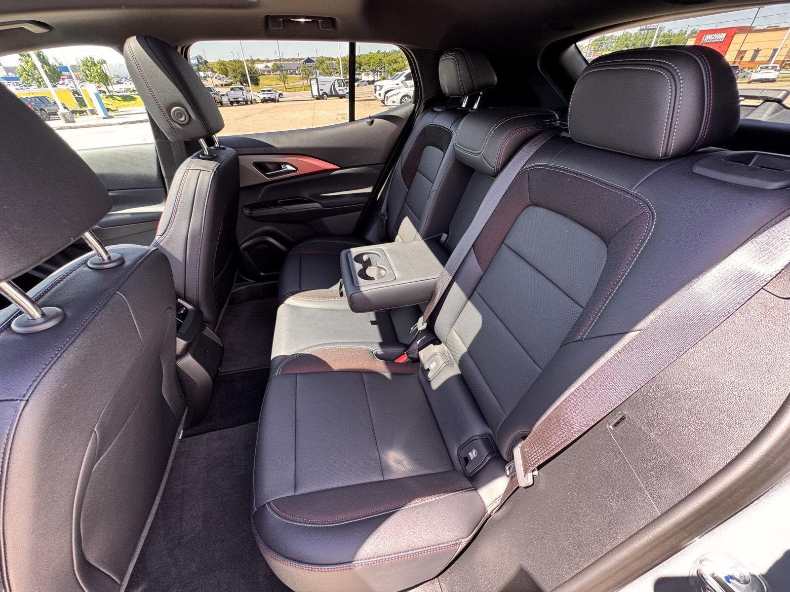 2026 Chevrolet Equinox EV RS - Photo 32