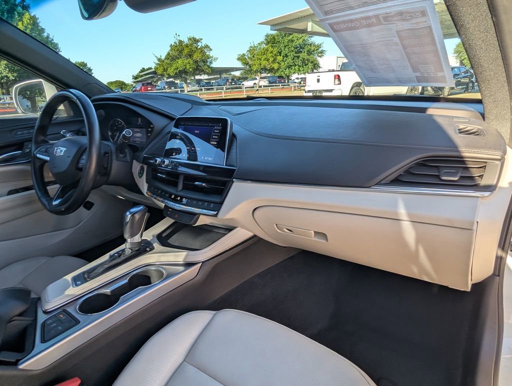 Used 2020 Crystal White Tricoat Cadillac Premium Luxury image 23