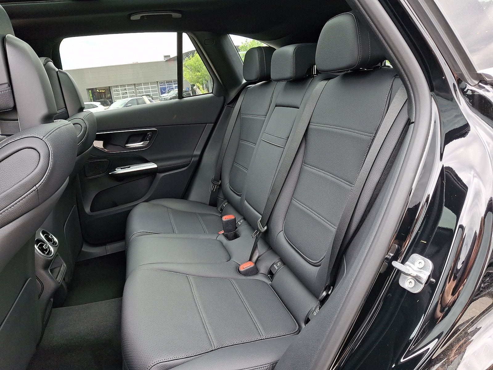 New 2026 Black Mercedes-Benz GLC 300 image 8