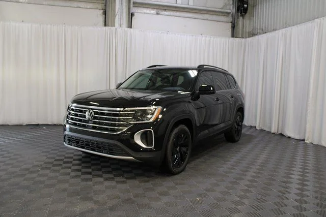 2026 Volkswagen Atlas SE w/Tech - Photo 29