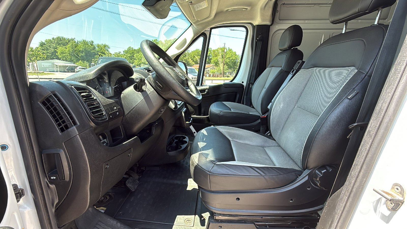 Used 2025 Bright White Clearcoat Ram Tradesman image 10