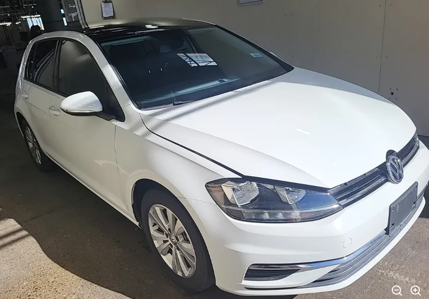 Used 2021 White Volkswagen 1.4T TSI image 9