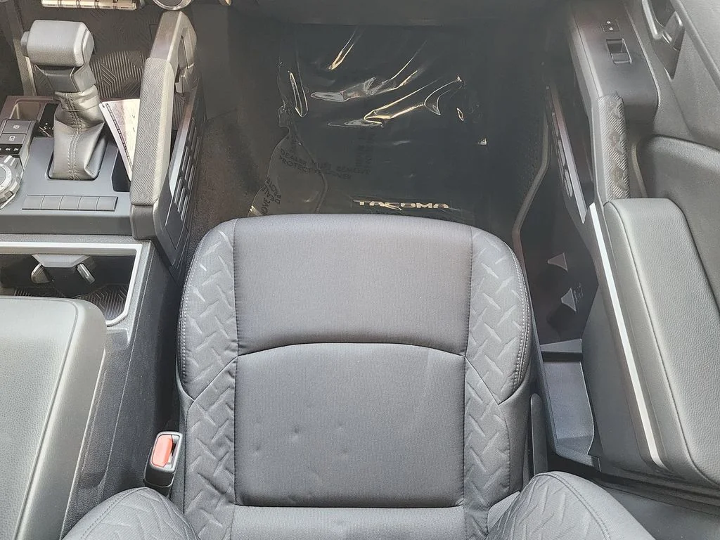 New 2026 Black Toyota  SR5 image 9