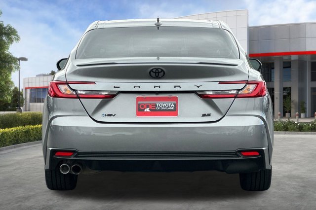 Certified Used 2025  Toyota SE image 6