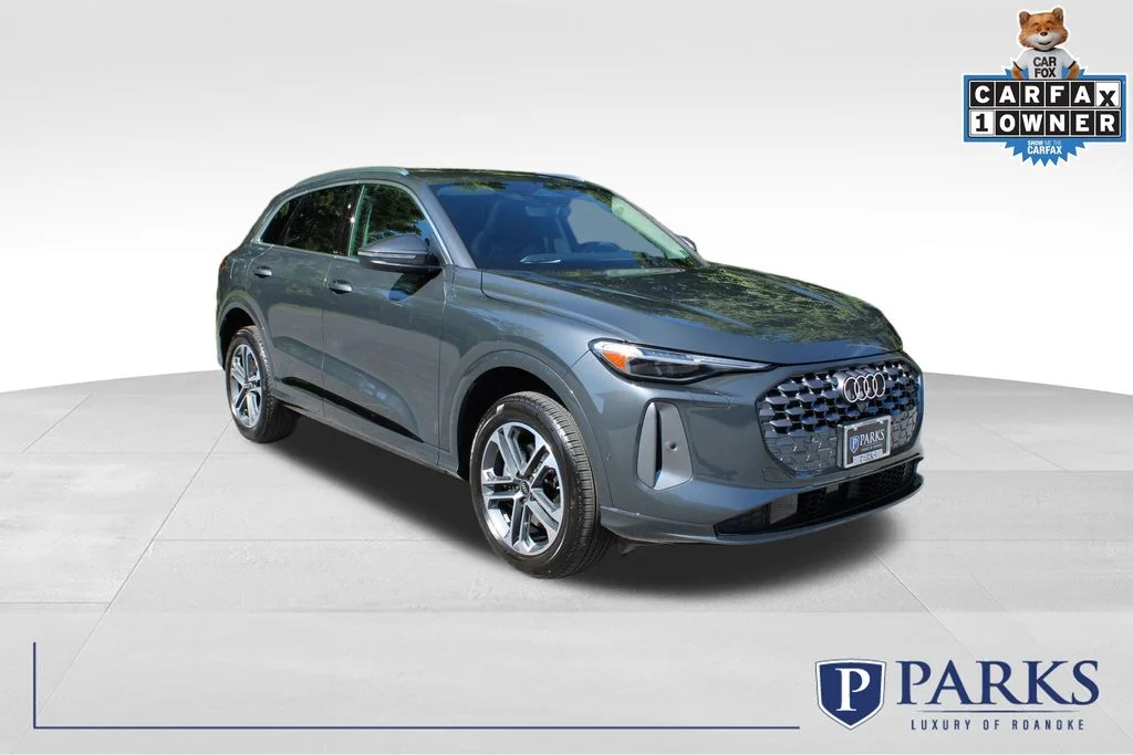 2025 Audi Q5 40 Premium Plus's photo