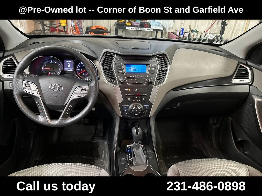 Used 2014 Gray Hyundai Base image 18
