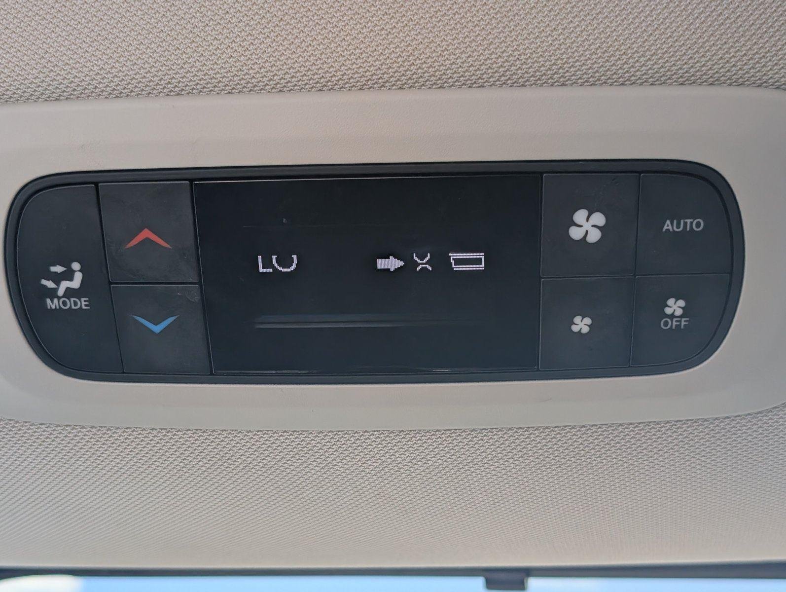 Used 2023 Granite Crystal Metallic Clearcoat Chrysler Touring L image 34